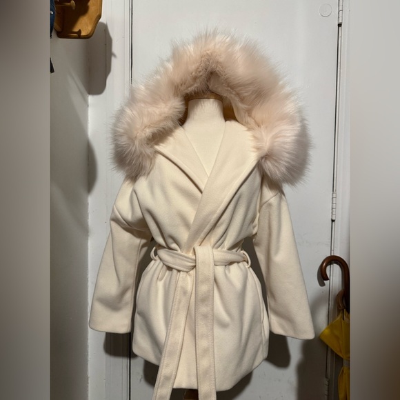 Off White Winter Belted 3/4 Length Coat With Fur Hood M - Picture 1 of 9